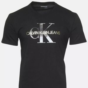 NEW Calvin Klein Jeans Signature Logo Black & Gold T-Shirt.